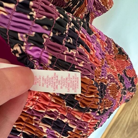 Victoria’s Secret Women’s Shirred All Over Smocked Low Back Multi Colored One Pi - Picture 9 of 10